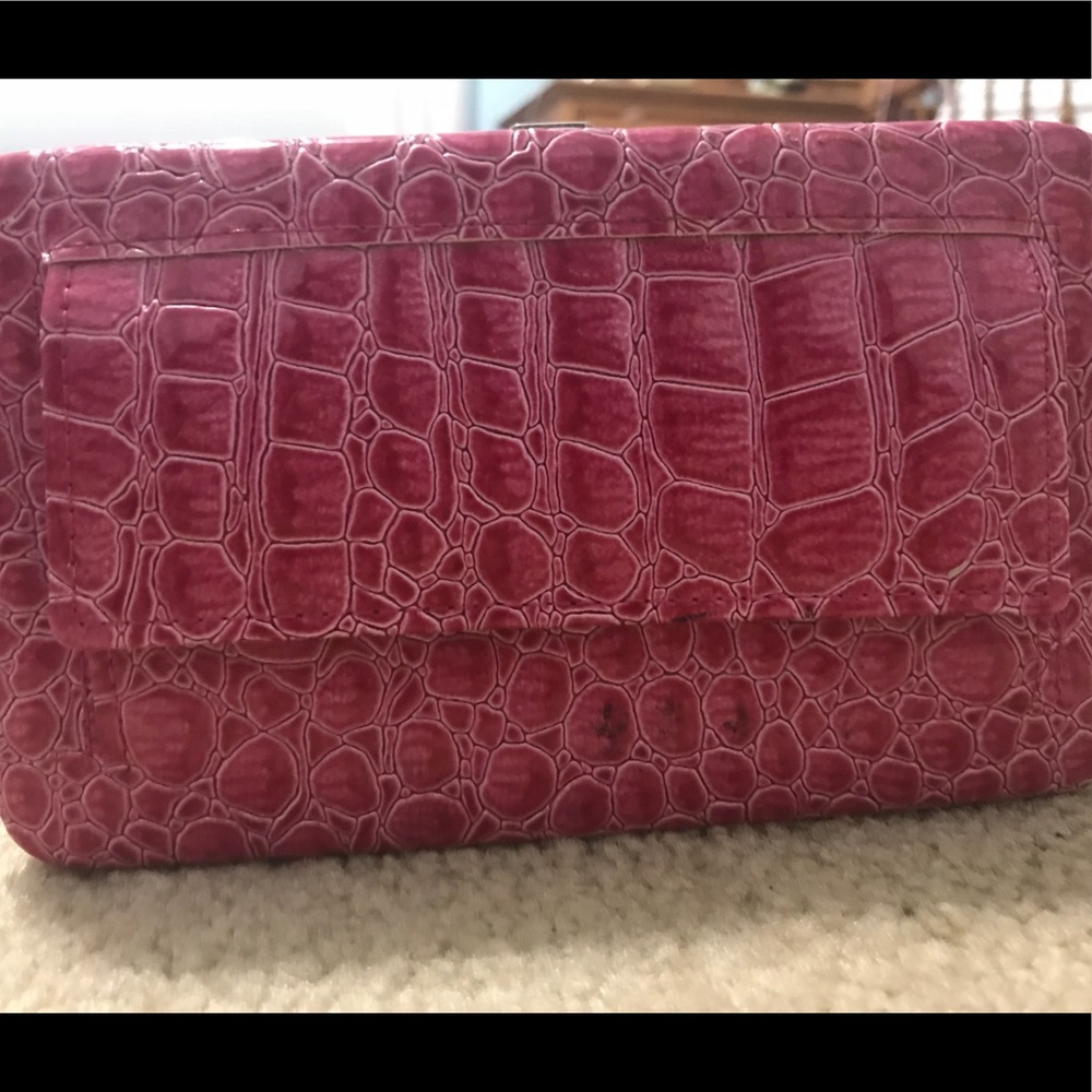 Textured wallet